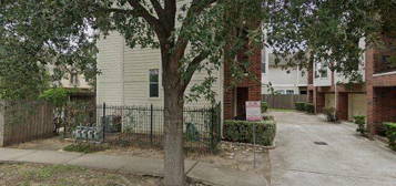 1016 Studer St, Houston, TX 77007