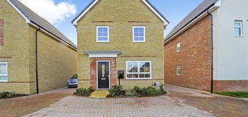 4 bedroom detached house to rent