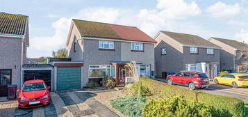 2 bed semi-detached house for sale