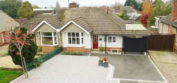 2 bedroom semi-detached bungalow for sale