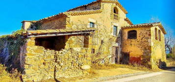 Casa rural en calle Puigtorrat en Aiguaviva