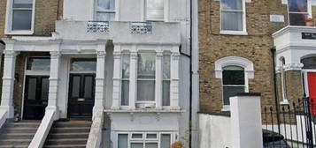 2 bed flat to rent