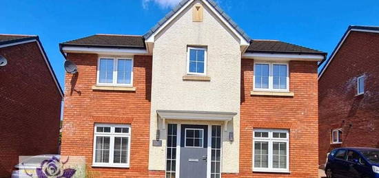 4 bed detached house for sale