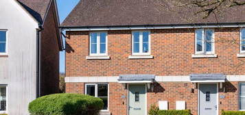 3 bed semi-detached house for sale