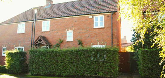 3 bedroom semi-detached house