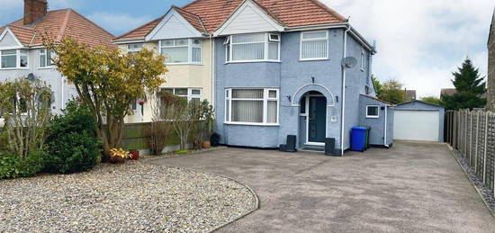 3 bed semi-detached house for sale