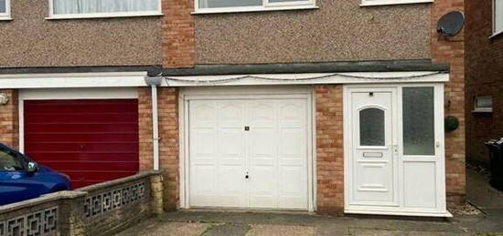 3 bedroom semi-detached house