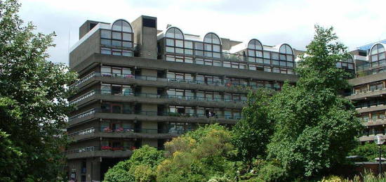 Studio to rent in John Trundle Court, Barbican, London EC2Y