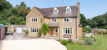 6 bedroom detached house for sale