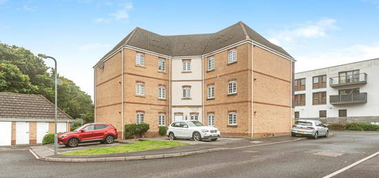 Flat for sale in Candover Court, Basingstoke RG22