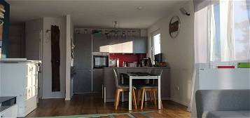 Geschmackvolle 3-Raum-EG-Wohnung mit gehobener Innenausstattung mit Einbauküche in Graben-Neudorf