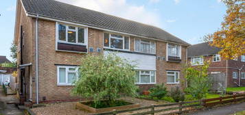 Maisonette for sale in Blakes Lane, New Malden KT3