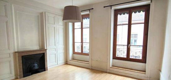 Appartement 73 m² Grande RUE SAINT CLAIR à Caluire