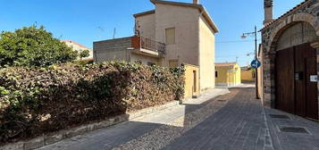 Casa Indipendente su due livelli con giardino