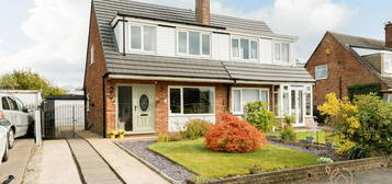 3 bedroom semi-detached house for sale