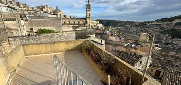 Casa indipendente in vendita a Modica Bassa