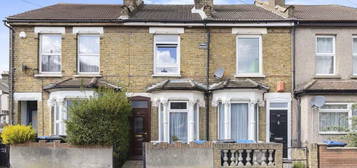 2 bed terraced house to rent