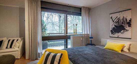 Modern möbliertes Apartment mit großem Balkon im Herzogpark