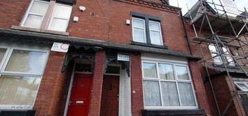 7 bedroom terraced house