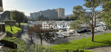 Résidence de grand standing sécurisée Cannes Marina  3 pièces de 88 m2 terrasse 29 m2 balcon 5 m2 box sous-sol cave sous-sol