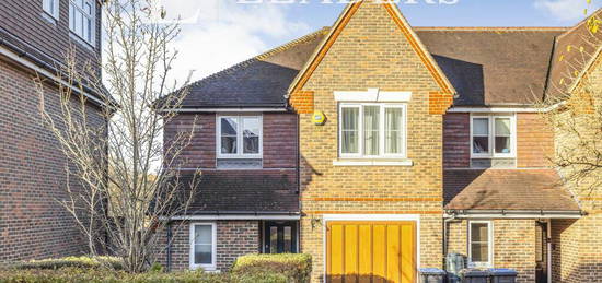 4 bedroom semi-detached house