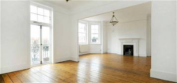 Flat for sale in Glyn Mansions, Hammersmith Road, London W14