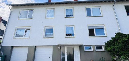 Super Lage in Bonn-Lannesdorf: Top renovierte 2-Zimmer-Wohnung mit Terrasse und Garten!