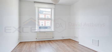 Flat to rent in Salusbury Road, Queens Park, London NW6