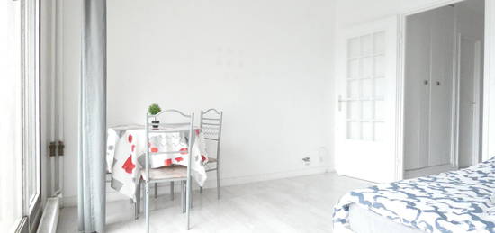 Location appartement 1 pièce 28 m²