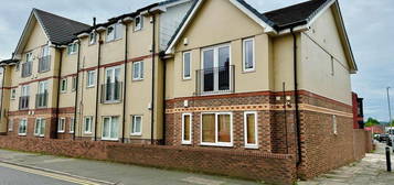 2 bed flat for sale