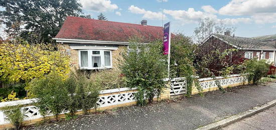 2 bedroom detached bungalow for sale