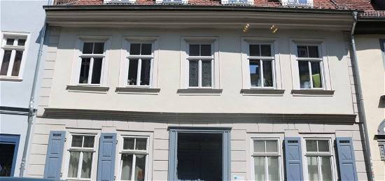 Besondere Maisonette-Wohnung in idyllischer Ruhe direkt im Herzen Erfurts!