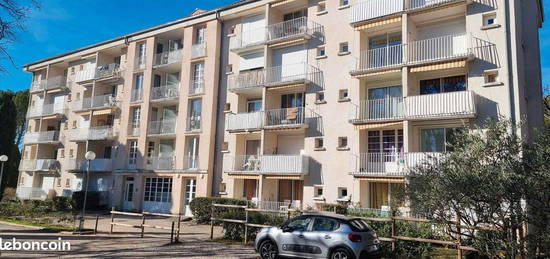 Studio à louer au cœur de la ville thermale de Greoux-les-Bains