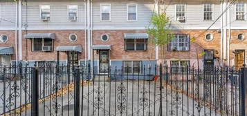 1623 Undercliff Ave, New York, NY 10453