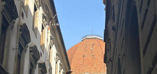 Appartamento su due piani in vendita in piazza di San Lorenzo, 1