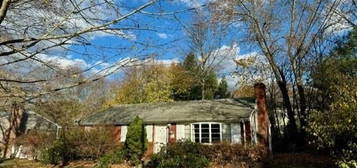 16 Estabrook Rd, Lexington, MA 02421