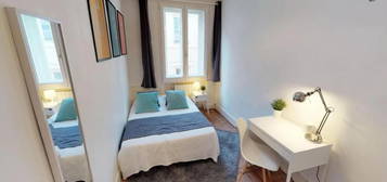 Chambre de service meublée  à louer, 5 pièces, 5 chambres, – m²