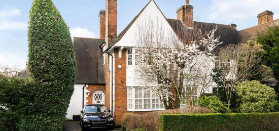 Property for sale in Willifield Way, Hampstead Garden Suburb, London NW11