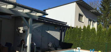 Haus mit Pool, Doppelcarport und Erdwärmeheizung