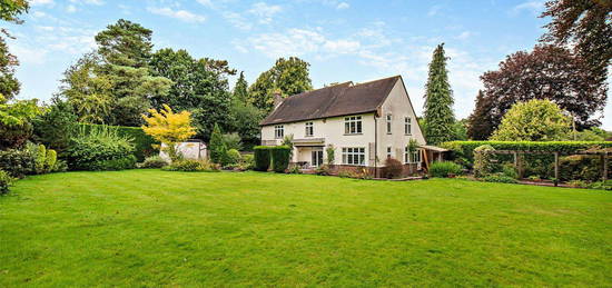 5 bed detached house for sale