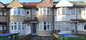 Property to rent in Maple Crescent, Blackfen, Sidcup DA15