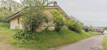 Casa indipendente in vendita in borgo Venchiaredo, 11