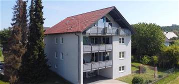 Haus im Haus - Großzügiges Wohnen auf zwei Etagen mit 175 m² in Laaber