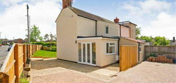 2 bedroom semi-detached house