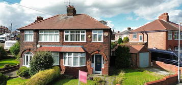 3 bed semi-detached house for sale