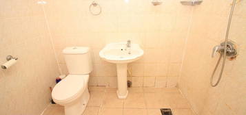 1 bedroom ground floor flat to rent