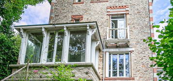 Maison  à vendre, 10 pièces, 6 chambres, 241 m²