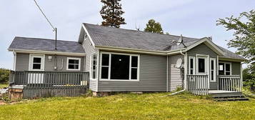 289 Clark Rd, North Parish, PE C0B 1K0