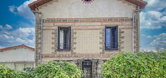 Maison 2 étages  à vendre, 4 pièces, 2 chambres, 83 m²