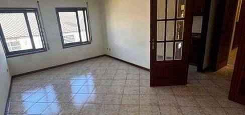 Apartamento T2+1